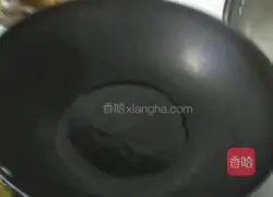 Illustration of how to make three primary color fried rice 6