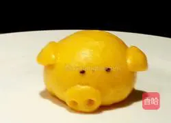 Illustration of how to make Lucky Golden Pig Steamed Buns 16