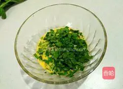 Illustration of how to make spinach egg pancake 6