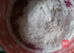 Illustration of how to make pink noodles 4