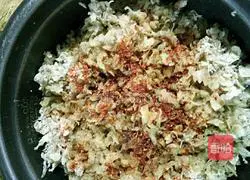 Illustration of how to make acacia flower noodles 4