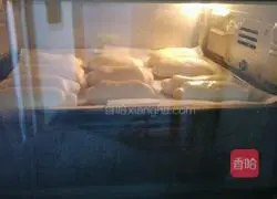 Illustration of how to make toasted steamed buns for breakfast 16