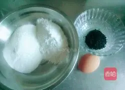 Illustration of how to make love flower pancakes 1