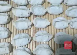 Illustration of how to make fennel and egg dumplings 9