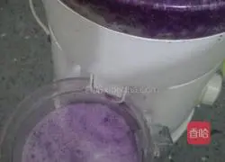 Illustration of how to make purple cabbage noodles 3