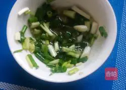 Illustration of making Indian flying pancake 7