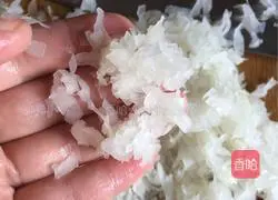 Illustration of how to make white radish and pork dumplings 8