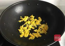 Illustration of how to make ham and vegetable fried noodles 3