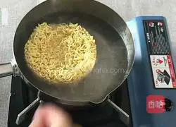 Illustration of how to make fried noodles 2
