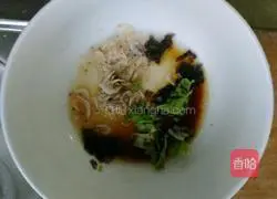 Illustration of how to make watermelon rind and pork wontons 10