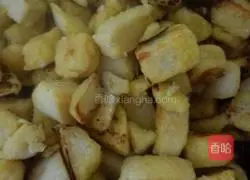 Illustration of golden fried steamed buns 3