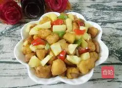 Illustration of how to stir-fry steamed buns with pineapple and vegetables 9