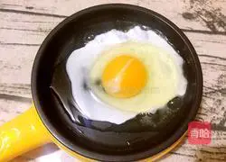 Illustration of how to make ham and omelette sandwiches 2