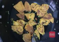 Carrot Cake Recipe Illustration 11