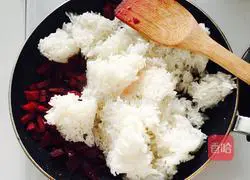 Beet fried rice/Illustration of how to retain the spring color 5