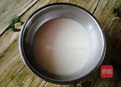 Illustration of how to make egg pancake sausage 3