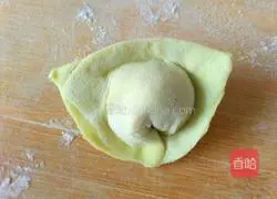 Illustration of how to make colorful wontons 8