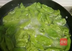Illustration of how to make spinach dumplings 6