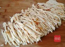 Illustration of how to make braised cabbage pancakes 2