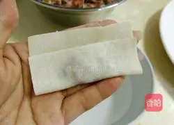 Illustration of how to make wontons 7