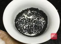 Illustration of how to make black sesame glutinous rice cakes 5