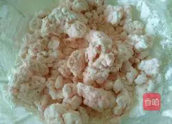 Illustration of making homemade colorful glutinous rice balls 4