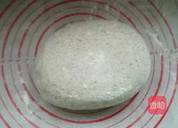 Illustration of how to make multi-grain steamed buns with a knife 6