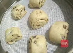 Illustration of how to make red date steamed buns 6