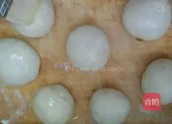 Illustration of how to make black sesame pancakes 15