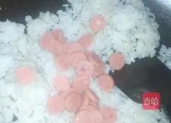 Illustration of how to make egg fried rice 3