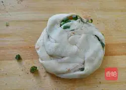 Illustration of how to make salt and pepper scallion pancake 10