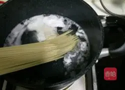 Illustration of how to make miso soup noodles 3