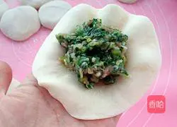 Illustration of how to make cabbage buns 16