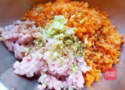 Illustration of making dumplings stuffed with pork and carrot 5