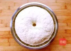 Illustration of how to cut steamed buns 3