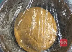 Pictures of how to make piggy steamed buns 5