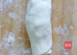 Illustration of how to make scallion pancakes 6