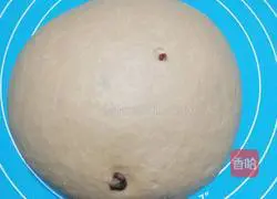 Illustration of how to make brown sugar steamed buns 4 