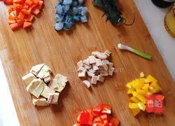 Illustration of how to make foie gras and shrimp fried rice 2