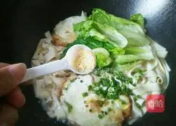 Illustration of how to make scallion noodles 8