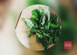 Illustration of how to make egg fried rice that people with disabilities must learn 1