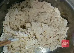 Illustration of how to make corn meat buns 2