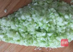 Eggs, zucchini and onions...Illustration of how to make dumpling fillings (fresh flavor type) 5