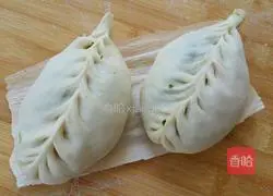 Illustration of how to make cabbage and pork buns 10