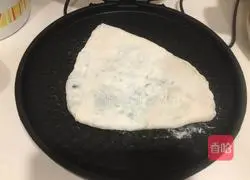 Illustration of how to make egg and chive cake 12