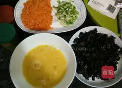 Illustration of how to make seaweed fried rice 2