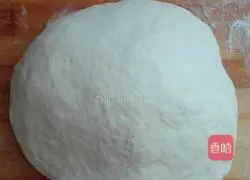 Illustration of how to make pork and locust flower dumplings 16