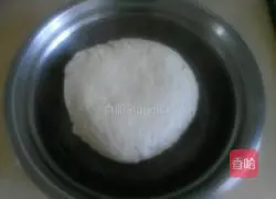 Illustration of making dumplings stuffed with pork and fennel 2