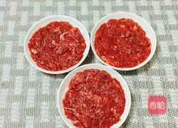 Illustration of how to make satay beef cake 7