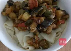 Illustration of how to make diced eggplant noodles 12